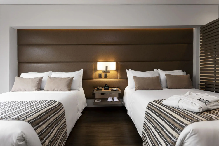 Bs Rosales Hotel And Suites