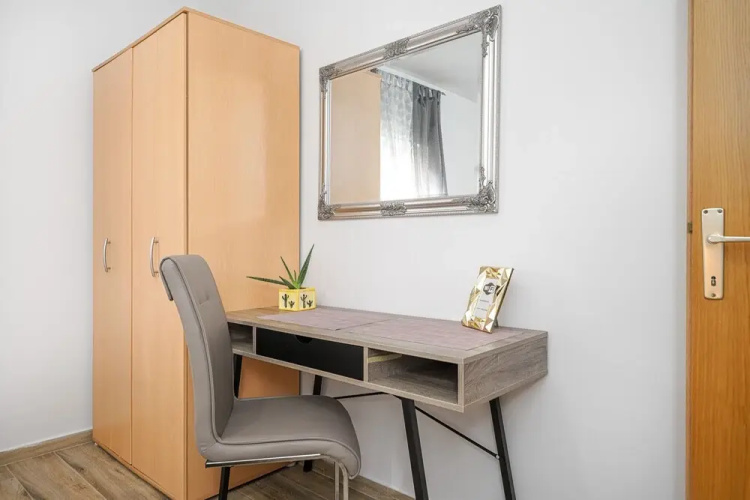 "air-conditioned Apartment on the Ground Floor With 2 Bedrooms"