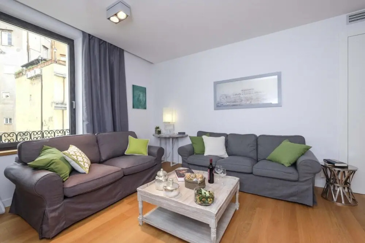 Monti Trendy Apartment