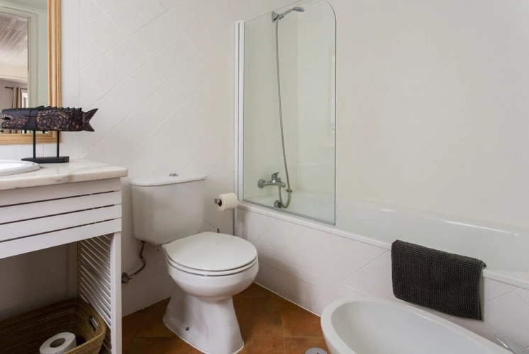 1 Bedroom Apartment with balcony