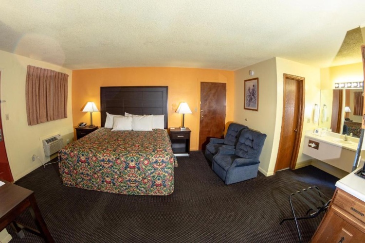 Deluxe Double Suite