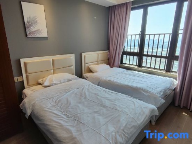 2 Bedrooms Apartment with sea view