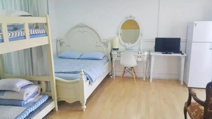 Standard Family room