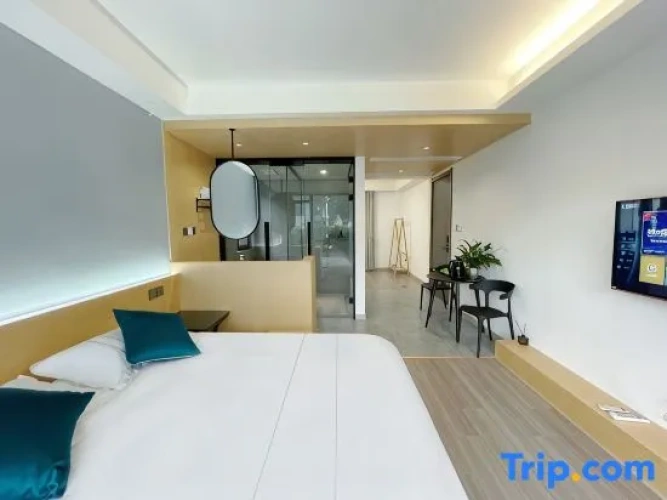Family Suite with lake view