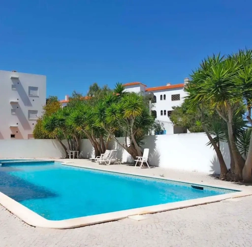 2 Bedrooms Cottage