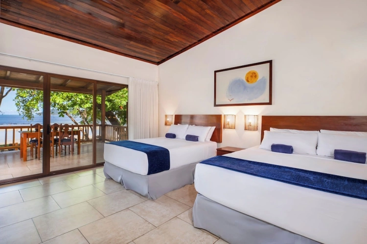 1 Bedroom Suite beachfront