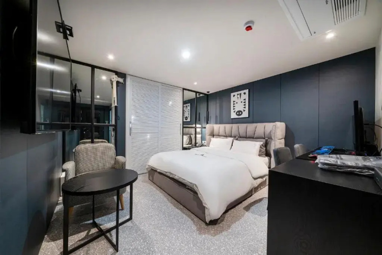 Gorilla Hotel the  Wonju
