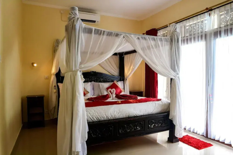 Bali 85 Beach Inn