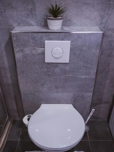 Serious Job Apartment
