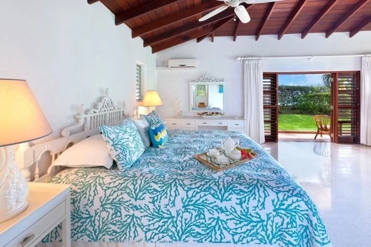 3 Bedrooms Villa