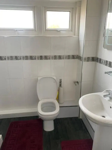 Impeccable 3-bed House in Birmingham
