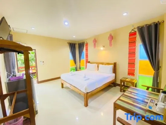 Standard Double room with pool view