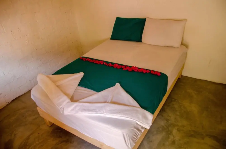 Alebrijes Surf House - Adults Only