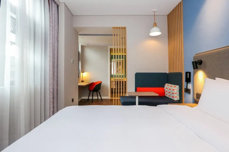 Standard Double room with view