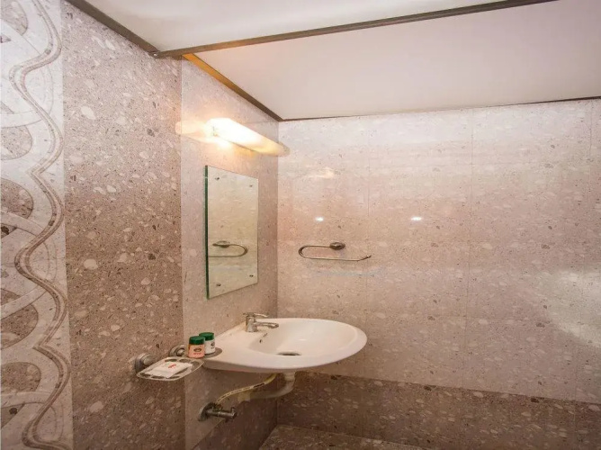 OYO Rooms Thane Station