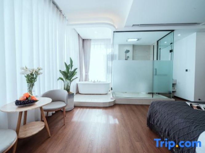 Premier room