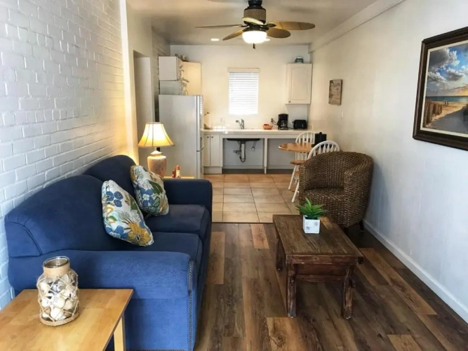 1 Bedroom Apartment