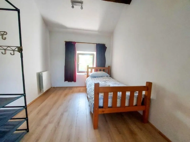 3 Bedrooms Cottage