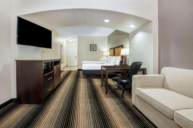 Deluxe Double Family Suite