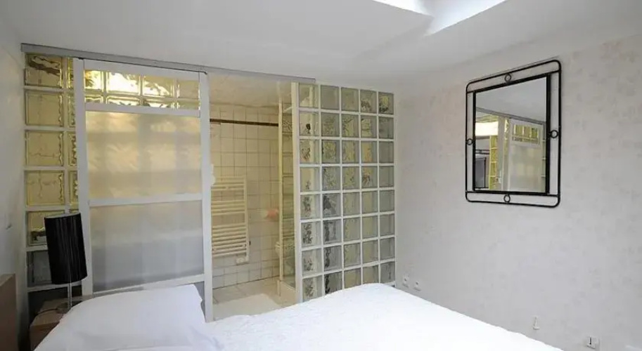 Eiffel Tower Lourmel Residence