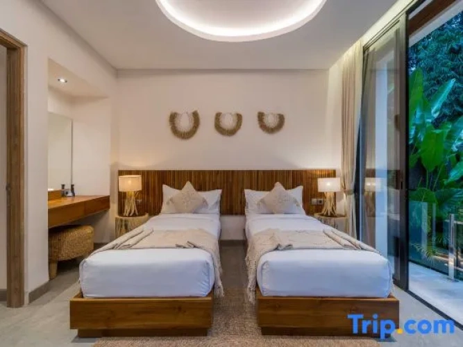 3 Bedrooms Villa