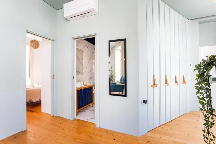 Artistic 2BR Flat Downtown w/ AC by LovelyStay