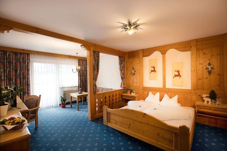 Junior Suite with balcony and with mountain view