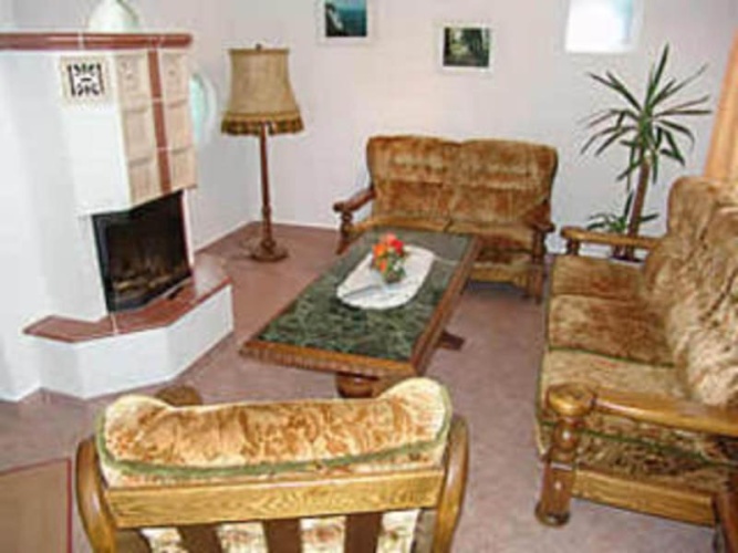 2 Bedrooms Cottage