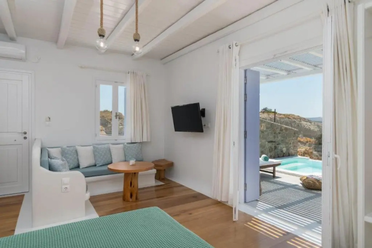 Milesian Suites