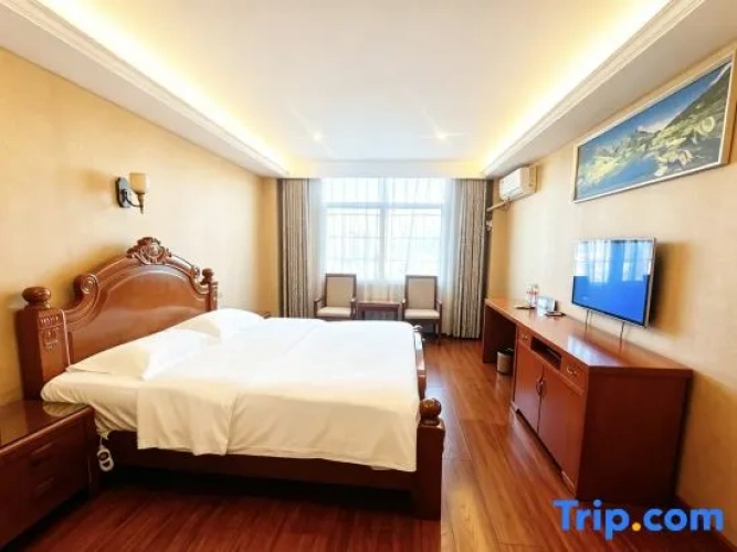 Standard Double room with city view