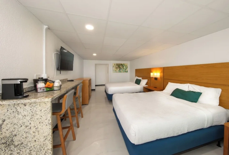 Standard Quadruple room with ocean view