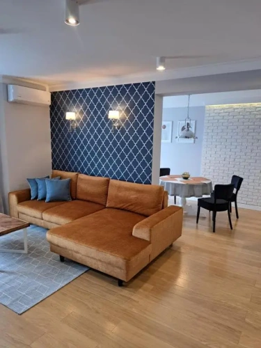 3 Bedrooms Apartment