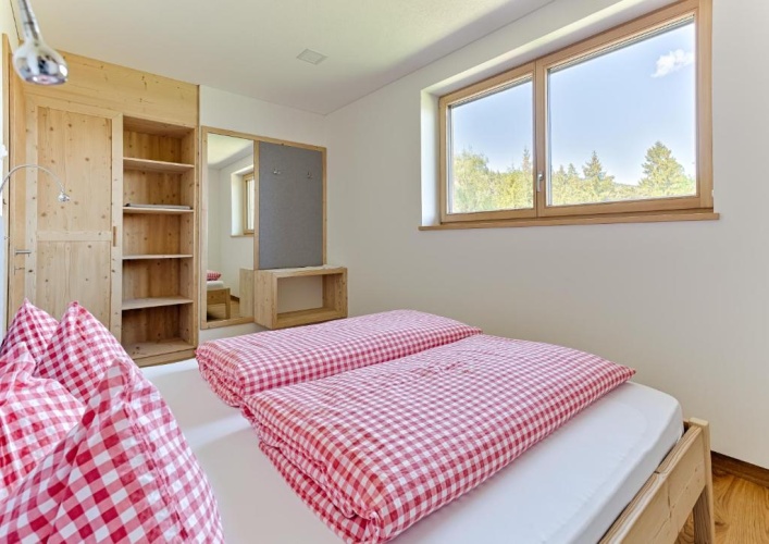 2 Bedrooms Apartment with mountain view