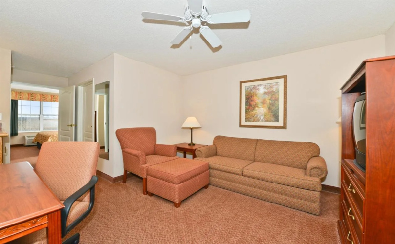 BlissPoint Inn & Suites