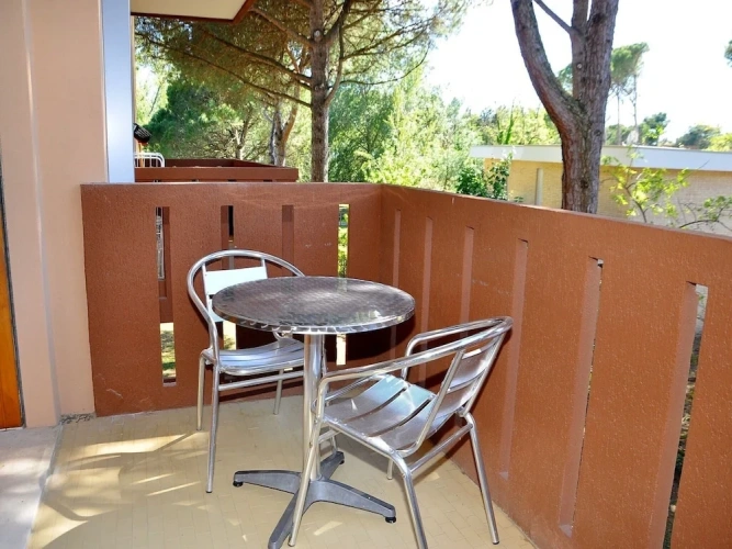 1 Bedroom Apartment with garden view