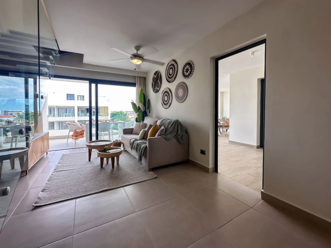 4 Bedroom Beach Penthouse w Private Rooftop