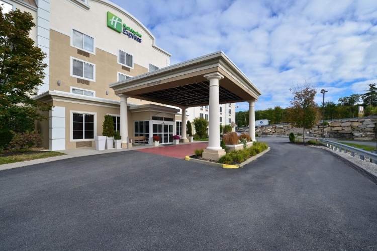 Holiday Inn Express Boston-Milford photo 27