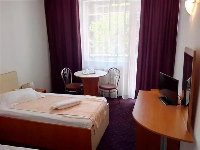 Hotel Lebada