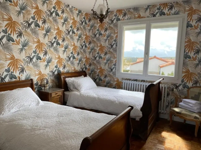 3 Bedrooms Cottage