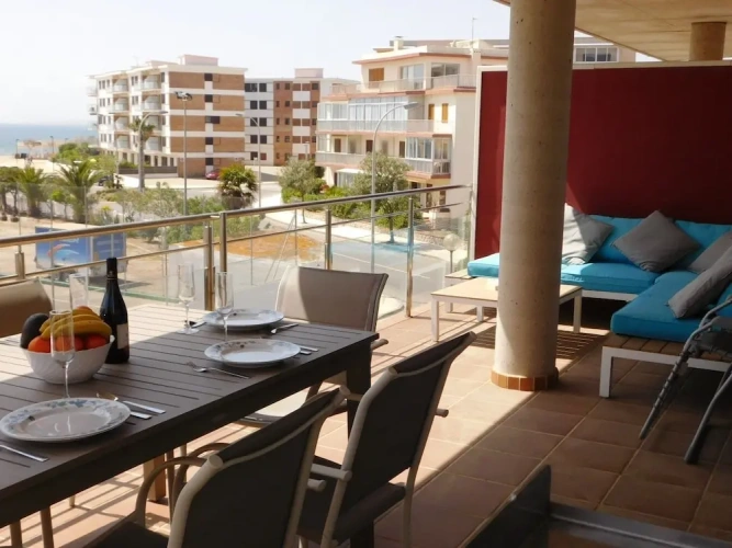 2 Bedrooms Apartment with balcony