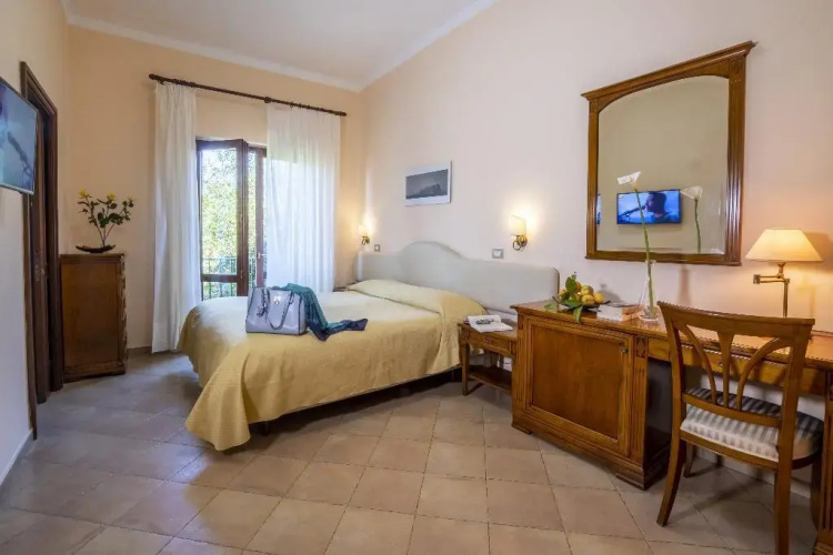 Il Roseto Resort