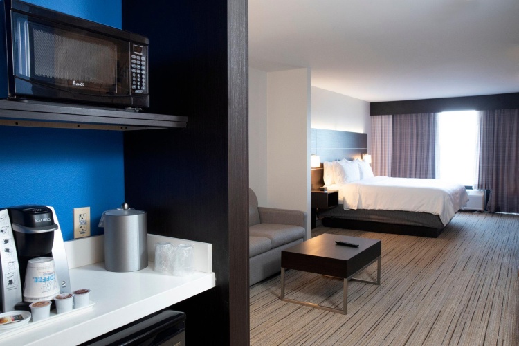 Quadruple Suite