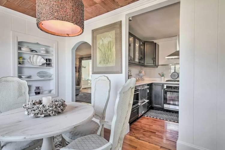 2 Bedrooms Cottage
