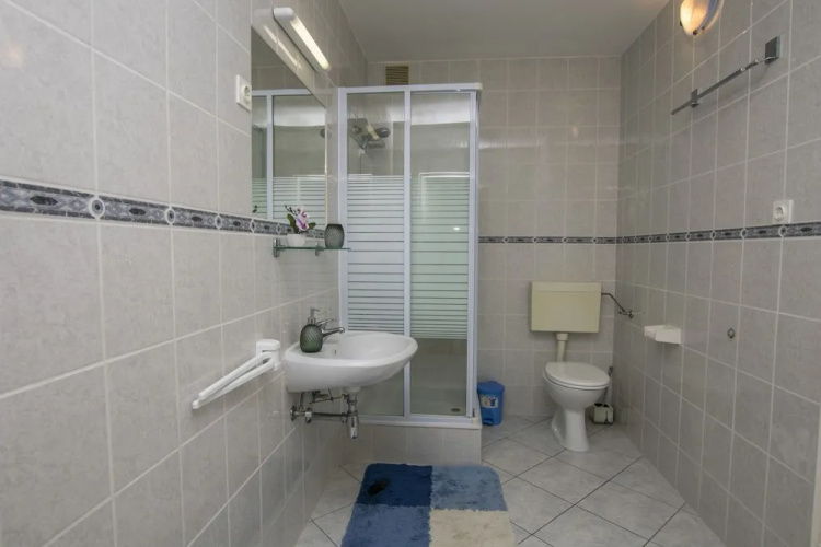 Apartments Neno