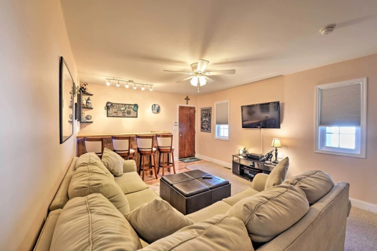 Cape May Getaway w/ Private Deck & Hot Tub!