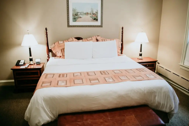 Astor Hotel