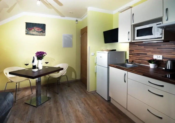 1 Bedroom Double Apartment