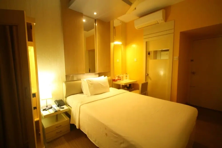 Deluxe Single room