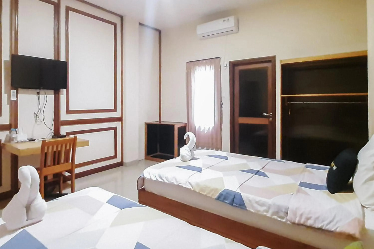 OYO 90428 Remington Hostel