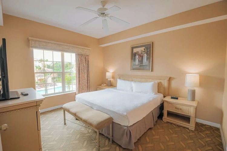 2 Bedrooms Deluxe Suite with balcony